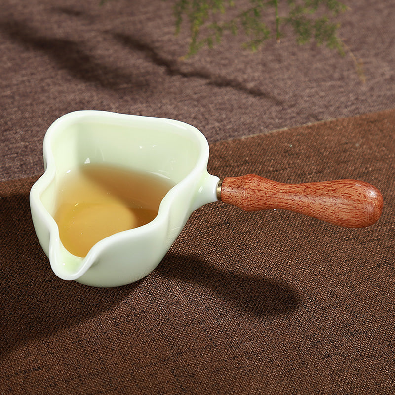 this is an automatic ceramic teapot