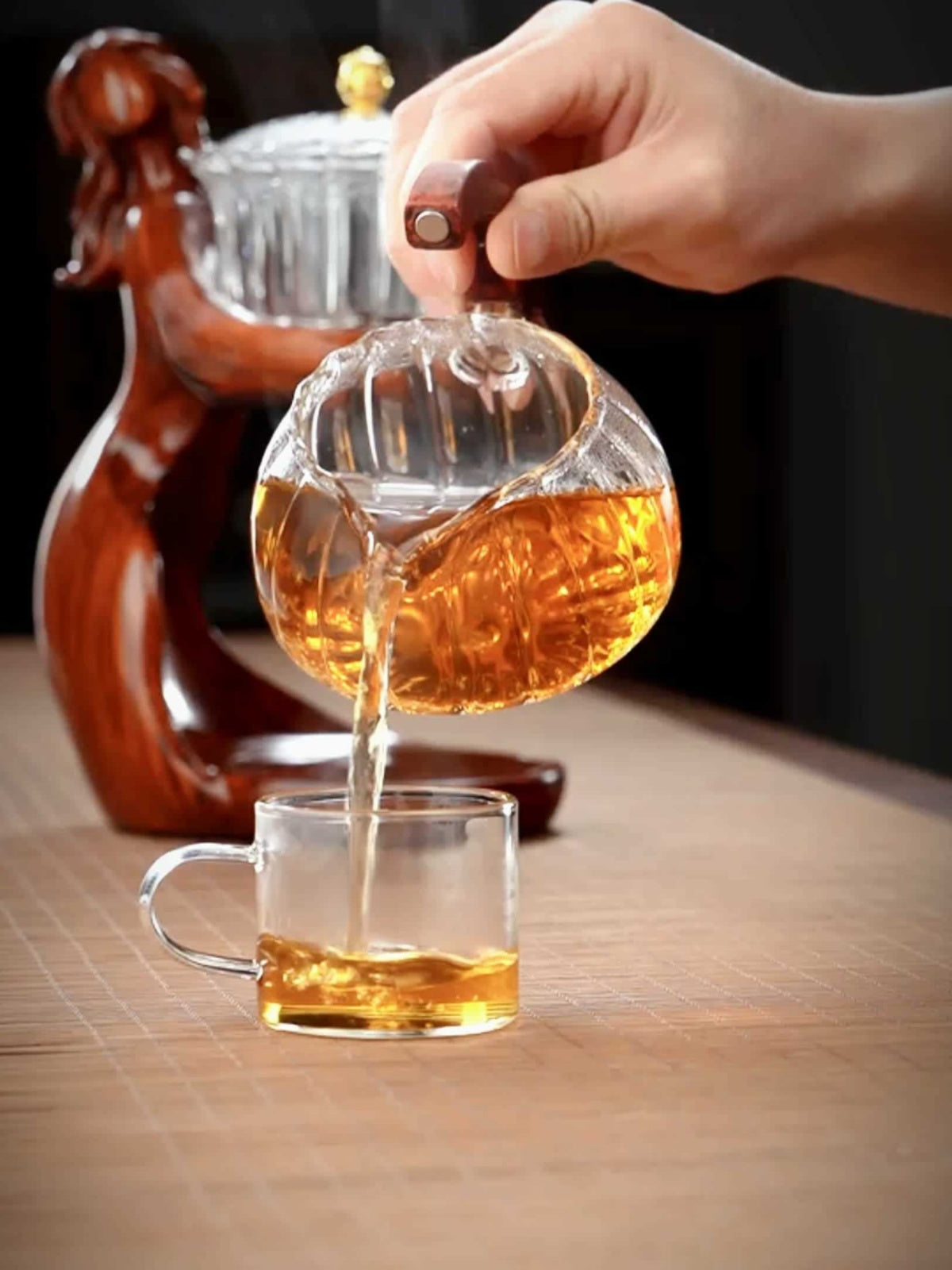 this is an automatic glass teapot