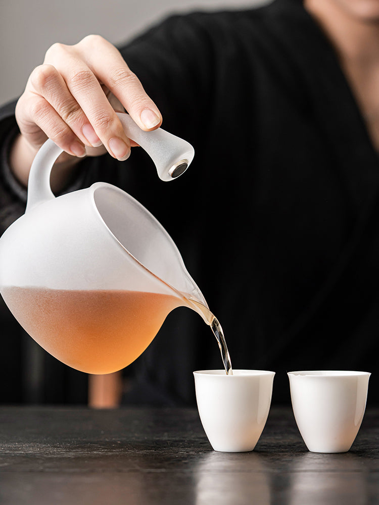 this is an automatic glass teapot