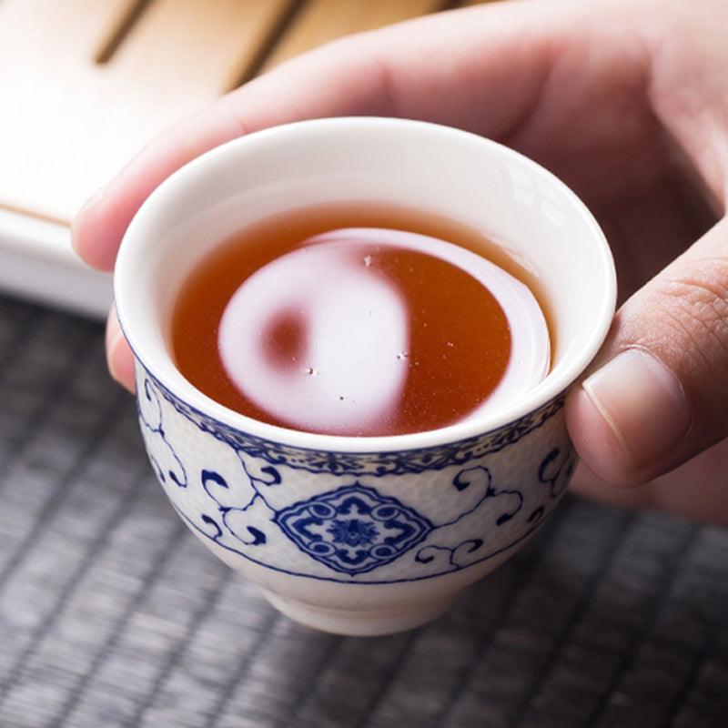 This is a side handle teapot set.this is a 360 rotating ceramic single teapot