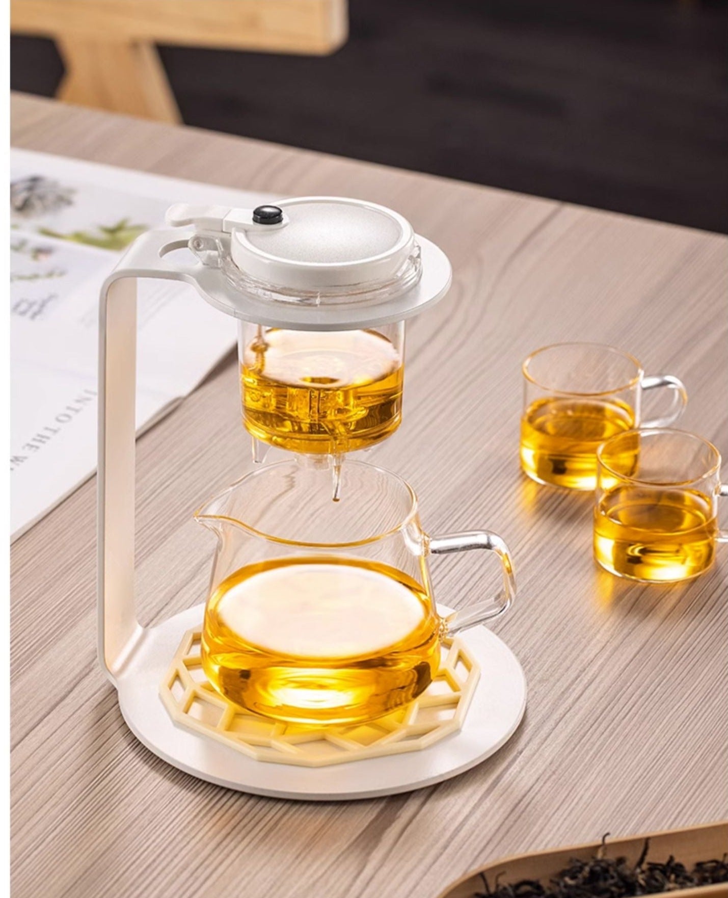 this is an automatic glass teapot