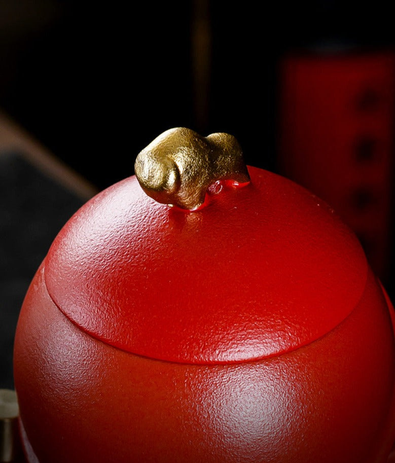 this is an automatic ceramic teapot