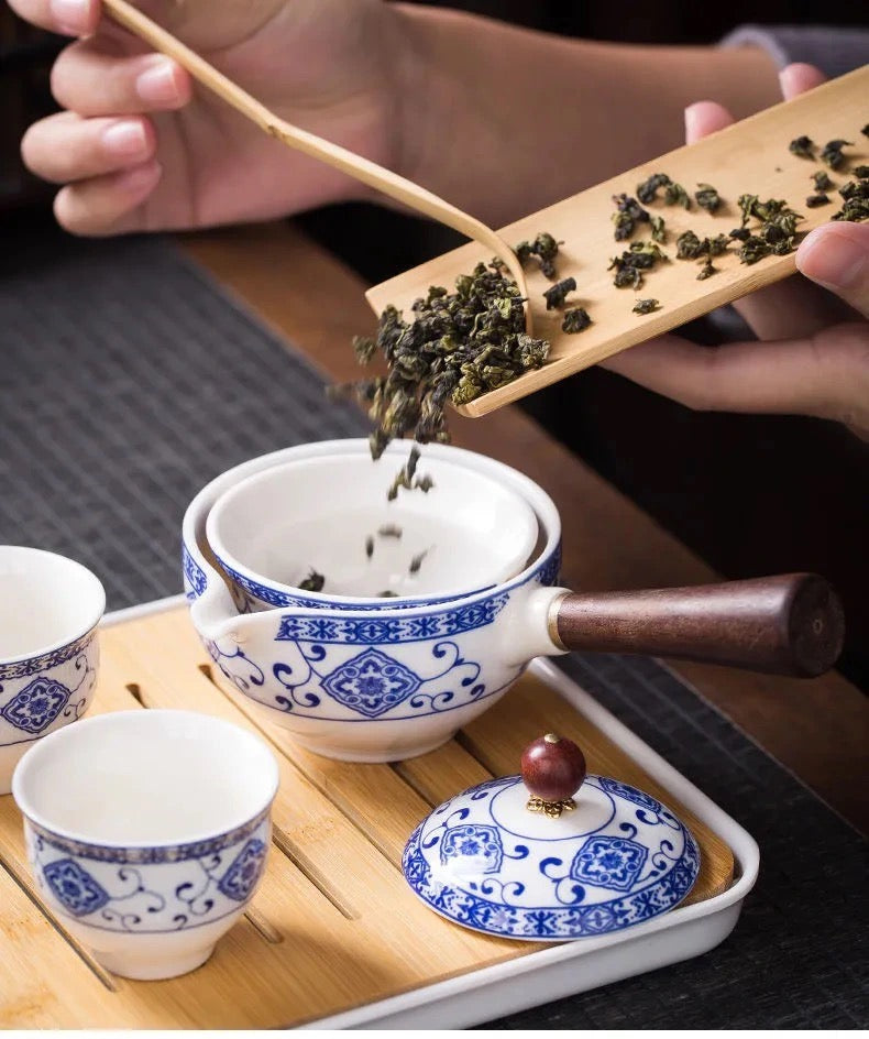 This is a side handle teapot set.this is a 360 rotating ceramic single teapot