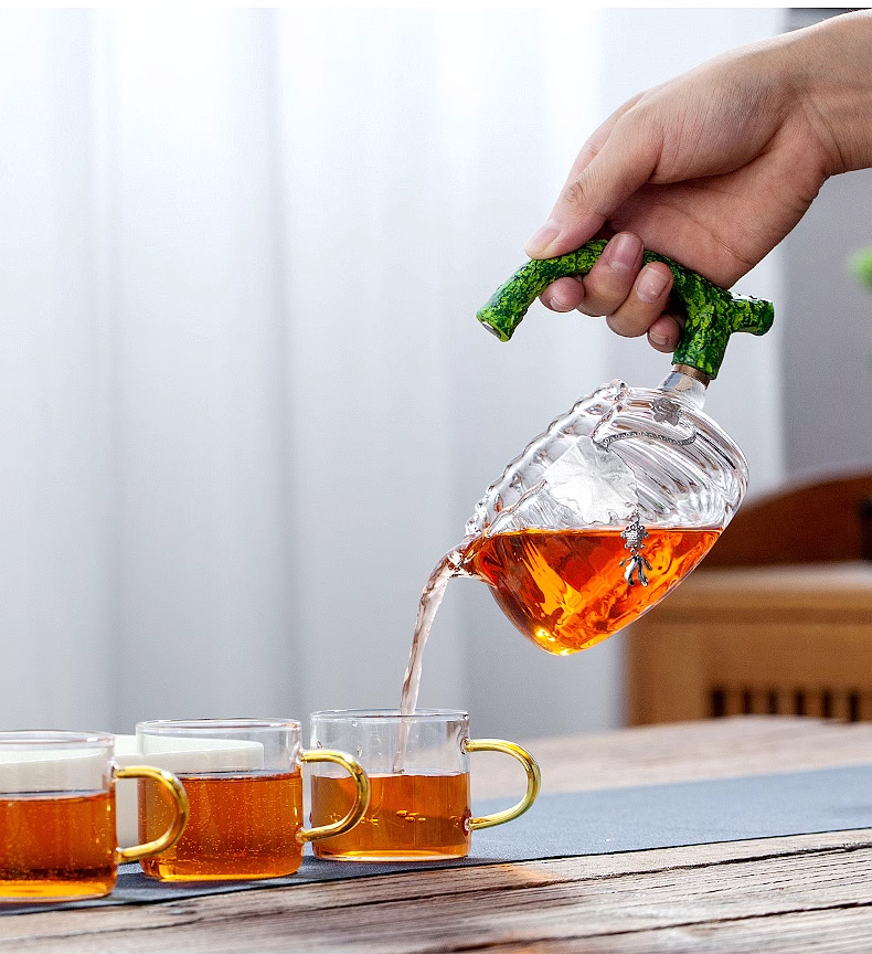 This is a lotus glass teapot. this is a automatic teapot
