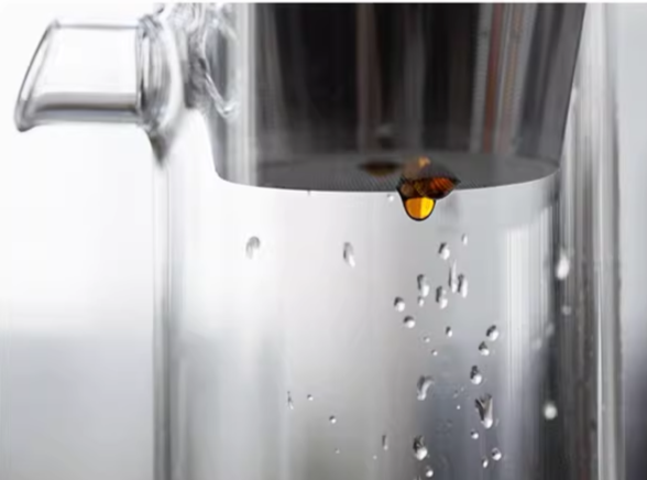 this is an automatic glass teapot.this is an ice drip coffee tea pot
