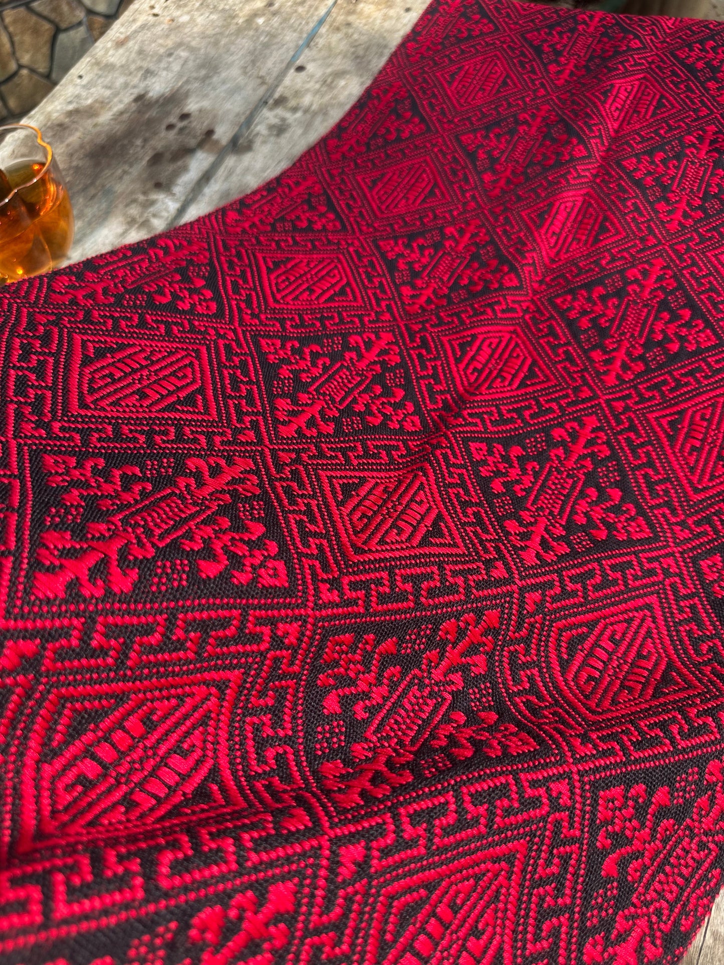 High-end Handcrafted Intertwined Vines Pattern Chinese Zhuang Brocade Silk Cloth Scarf Tea Table Cloth