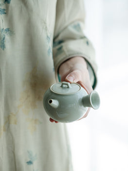 Handmade Green Teapot Artwork Chinese Style Simple Teapot Household Ceramics Teapot Fresh Kung Fu Tea Set