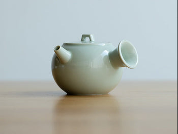Handmade Green Teapot Artwork Chinese Style Simple Teapot Household Ceramics Teapot Fresh Kung Fu Tea Set