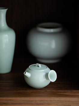 Handmade Green Teapot Artwork Chinese Style Simple Teapot Household Ceramics Teapot Fresh Kung Fu Tea Set
