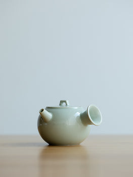 Handmade Green Teapot Artwork Chinese Style Simple Teapot Household Ceramics Teapot Fresh Kung Fu Tea Set