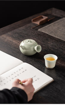 Handmade Green Teapot Artwork Chinese Style Simple Teapot Household Ceramics Teapot Fresh Kung Fu Tea Set