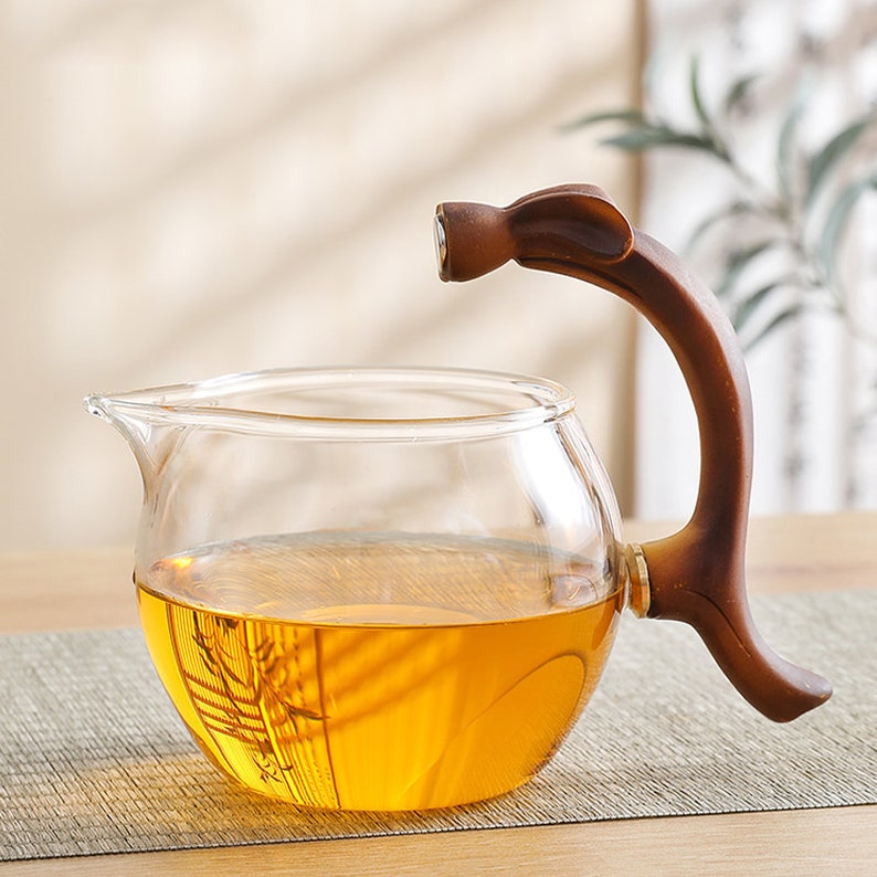 this is an automatic glass teapot