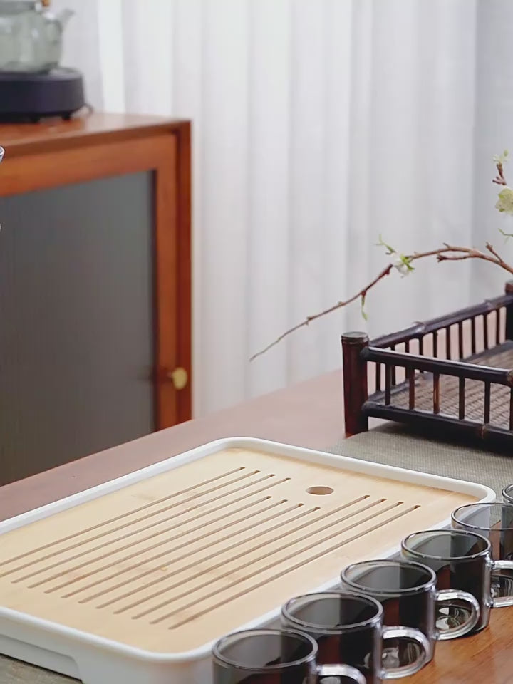 this is an automatic glass teapot