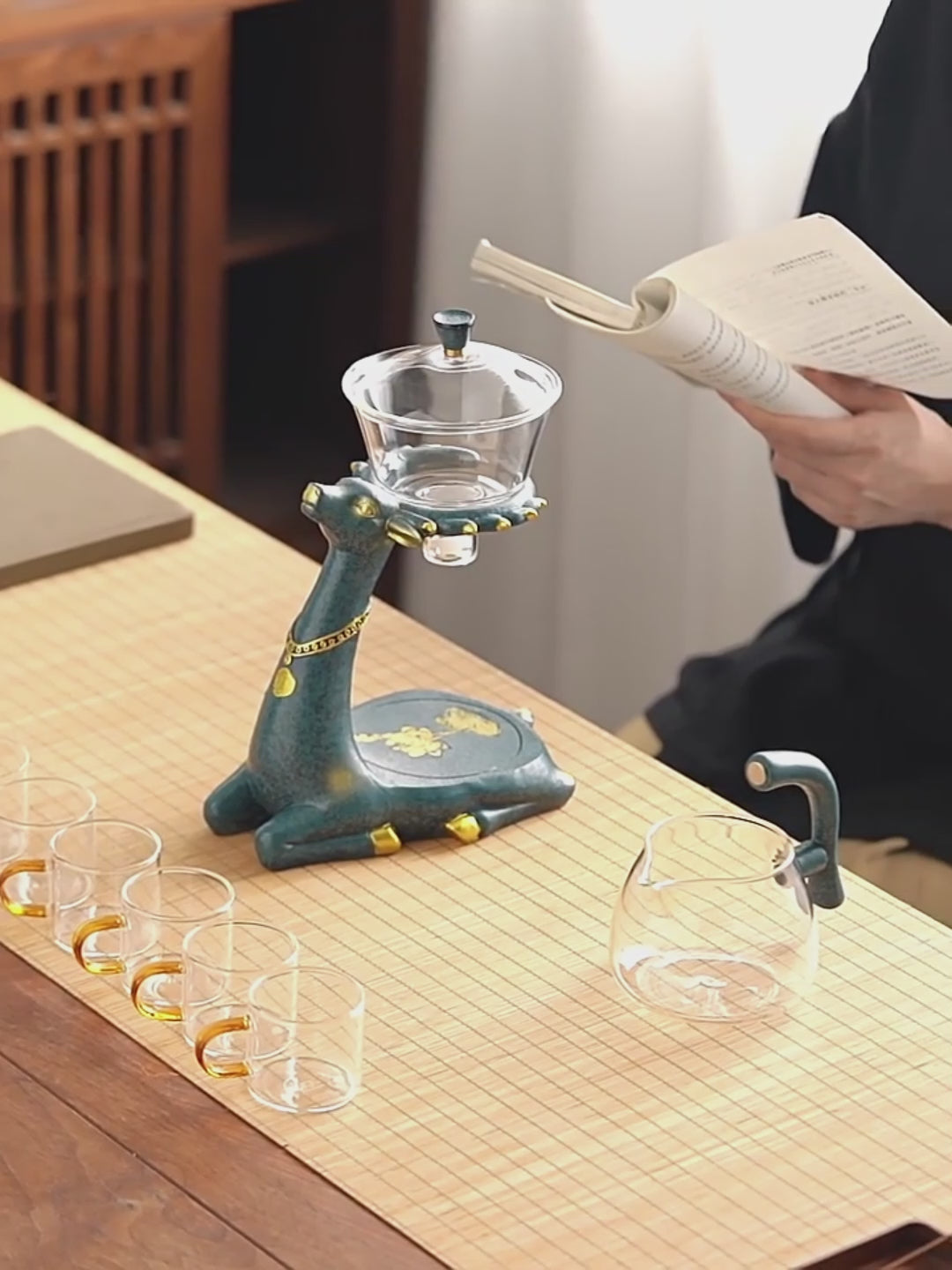 this is an automatic glass teapot