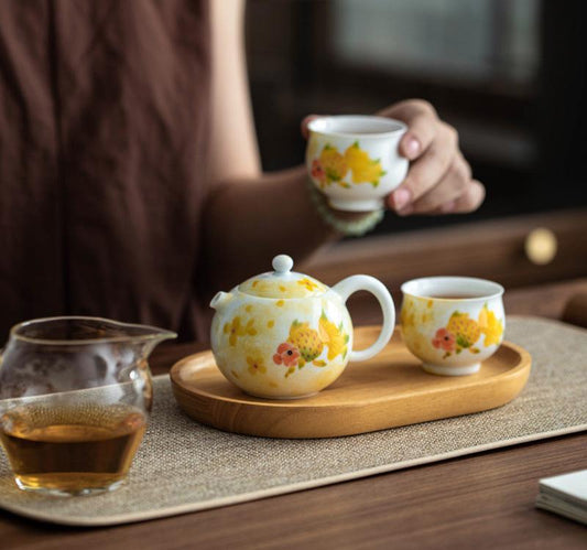this is a ceramic teapot