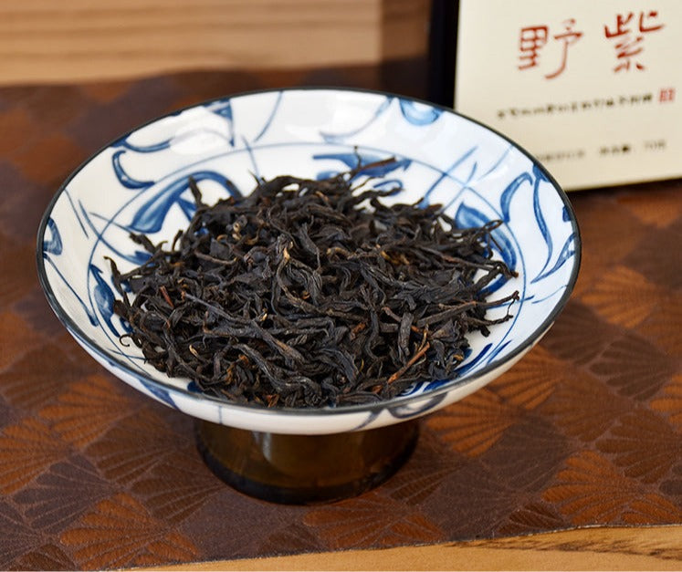 this is Yunnan Gushu black tea. this is Chinese Yunnan Gushu black tea