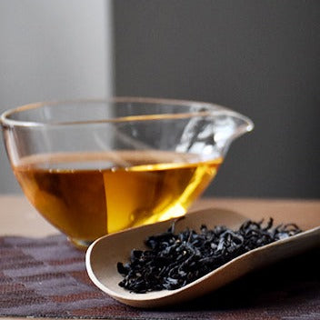 this is Yunnan Gushu black tea. this is Chinese Yunnan Gushu black tea