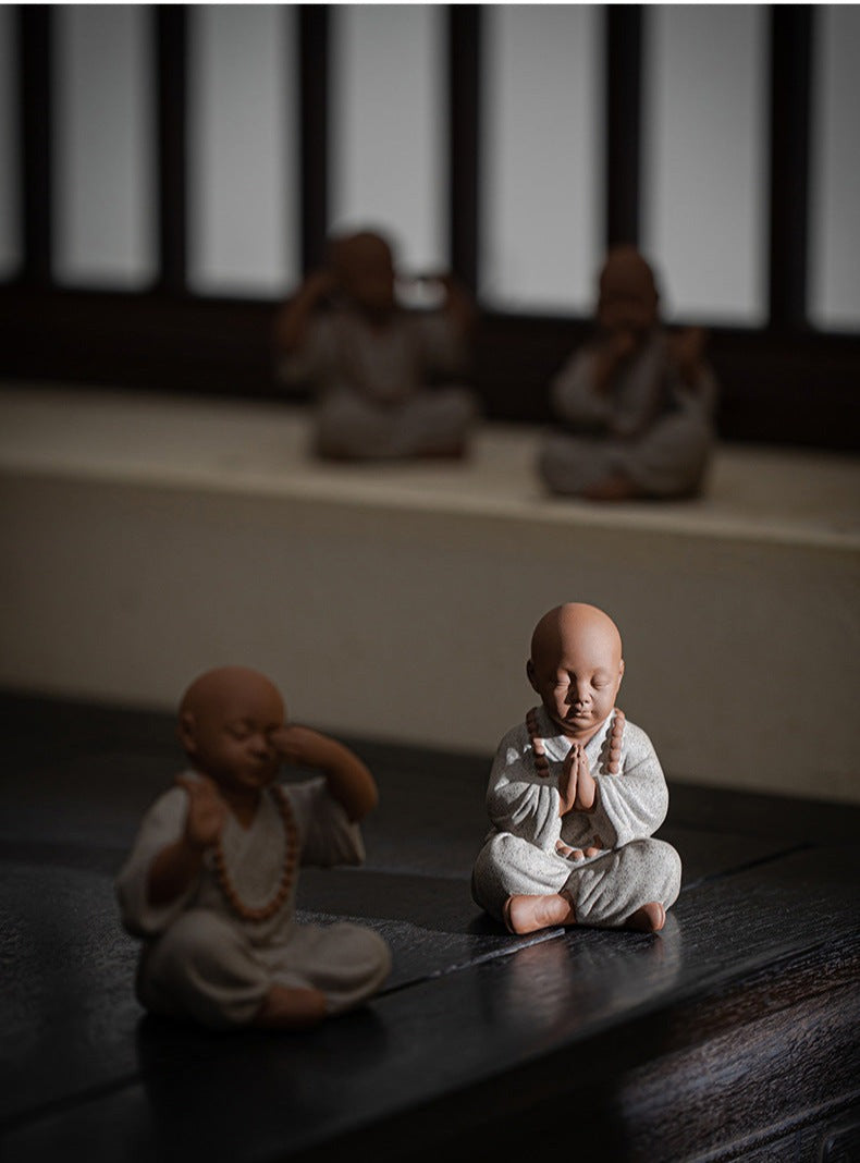 Chinese Zen Mini Monk Sculpture Little Tea Pet Classic Cermony Style