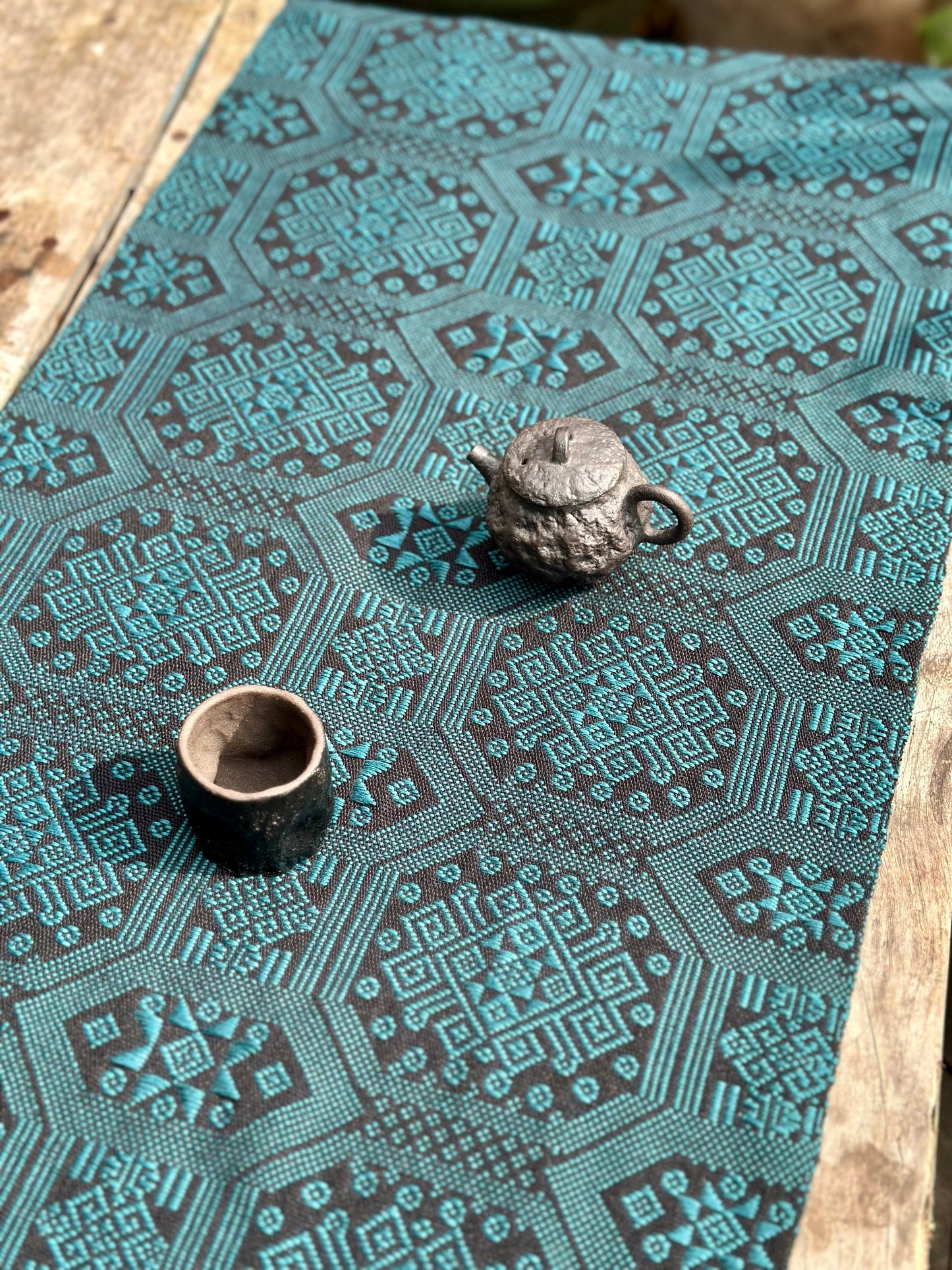 High-end Handcrafted Python Dragon Pattern Emerald Black Chinese Zhuang Brocade Silk Cloth Scarf Tea Table Cloth