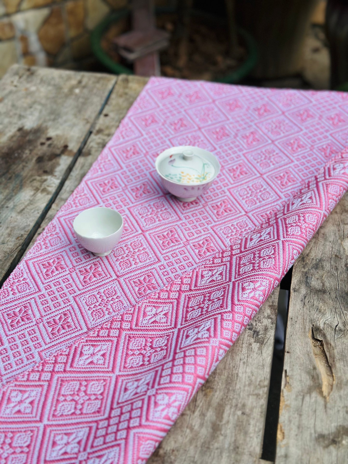 High-end Handcrafted Anise Field Pattern Chinese Pink White Zhuang Brocade Silk Cloth Scarf Tea Table Cloth