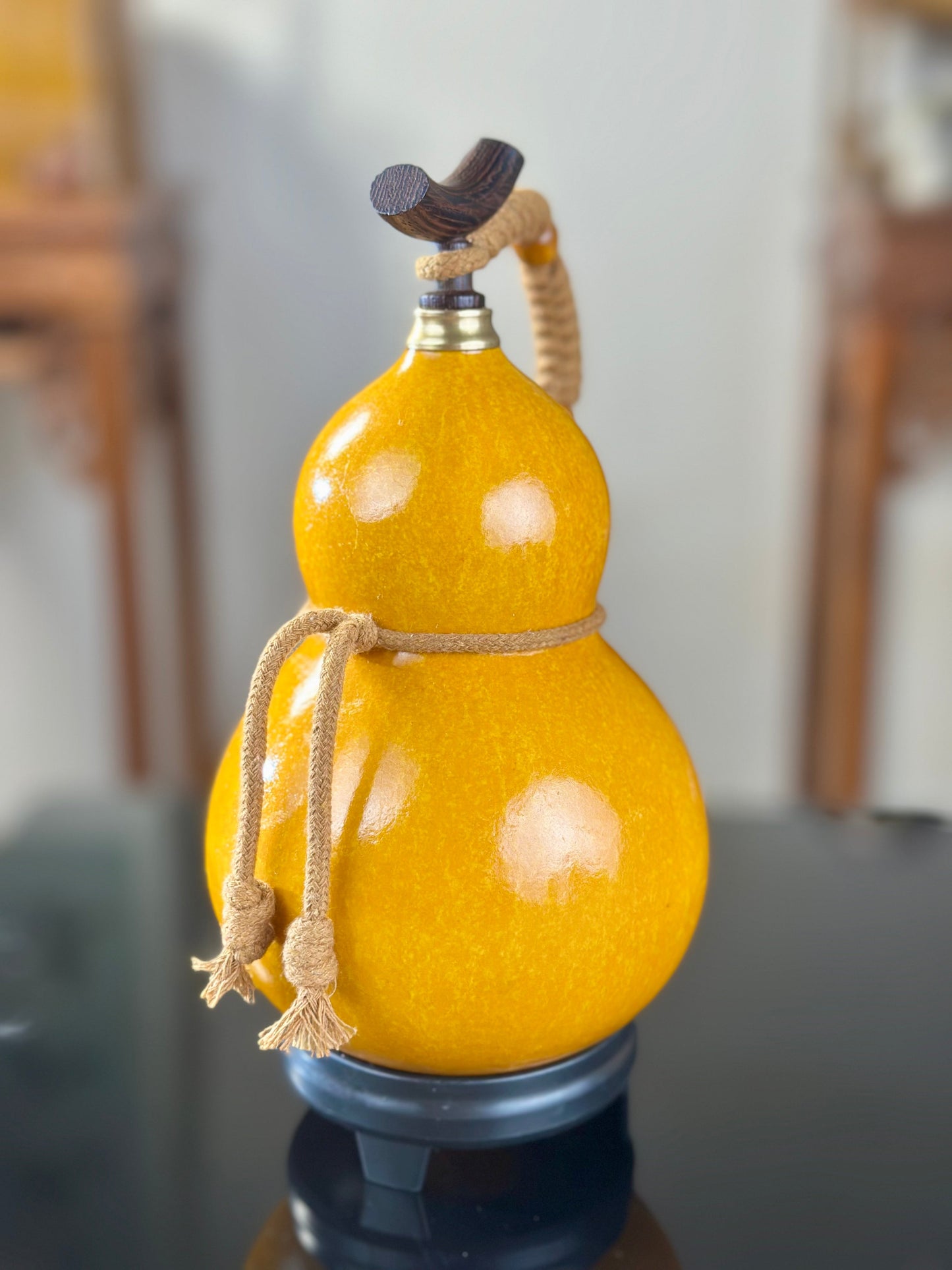 Hand dyed Golden Chinese Lacquerware Hulu Natural Gourd Water Tea Container Classical Home Decor
