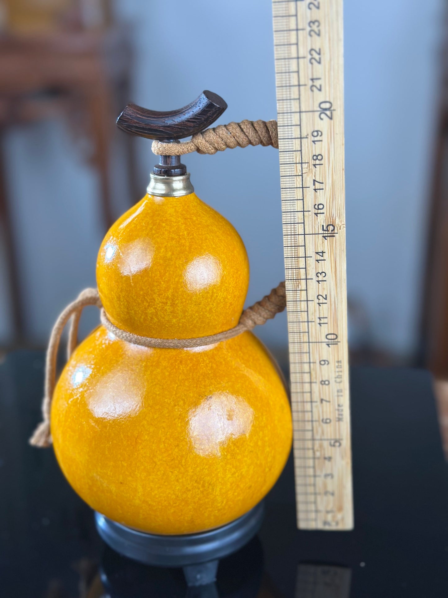 Hand dyed Golden Chinese Lacquerware Hulu Natural Gourd Water Tea Container Classical Home Decor