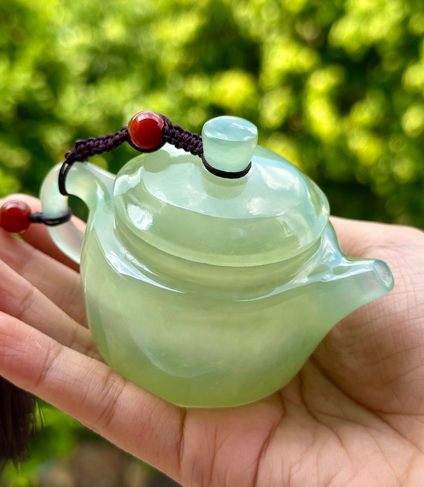Handcrafted Chinese Xiuyu Authentic Jade Mini Dezhong Shape Teapot Unique Artwork Jade Pot