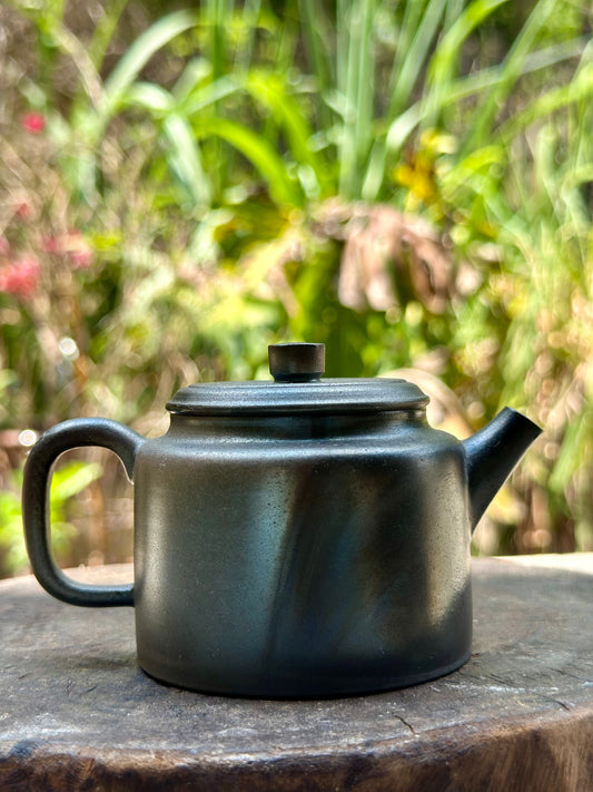 Handcrafted Woodfired Artowork Chinese Dezhong Shape Nixing clay Pottery Clay Teapot 150ml