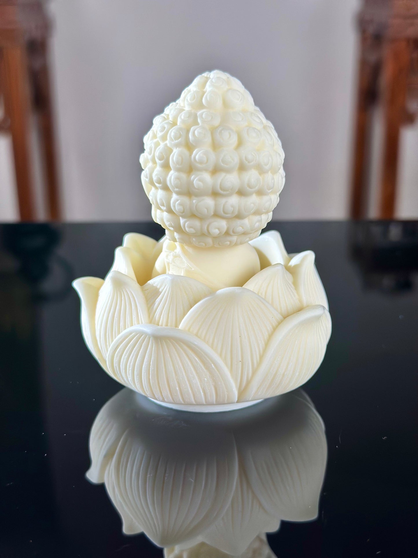 Hand Engraved Natural Tagua Bouddha Sculpture Lotus Shape Incense Holder Tea Pet