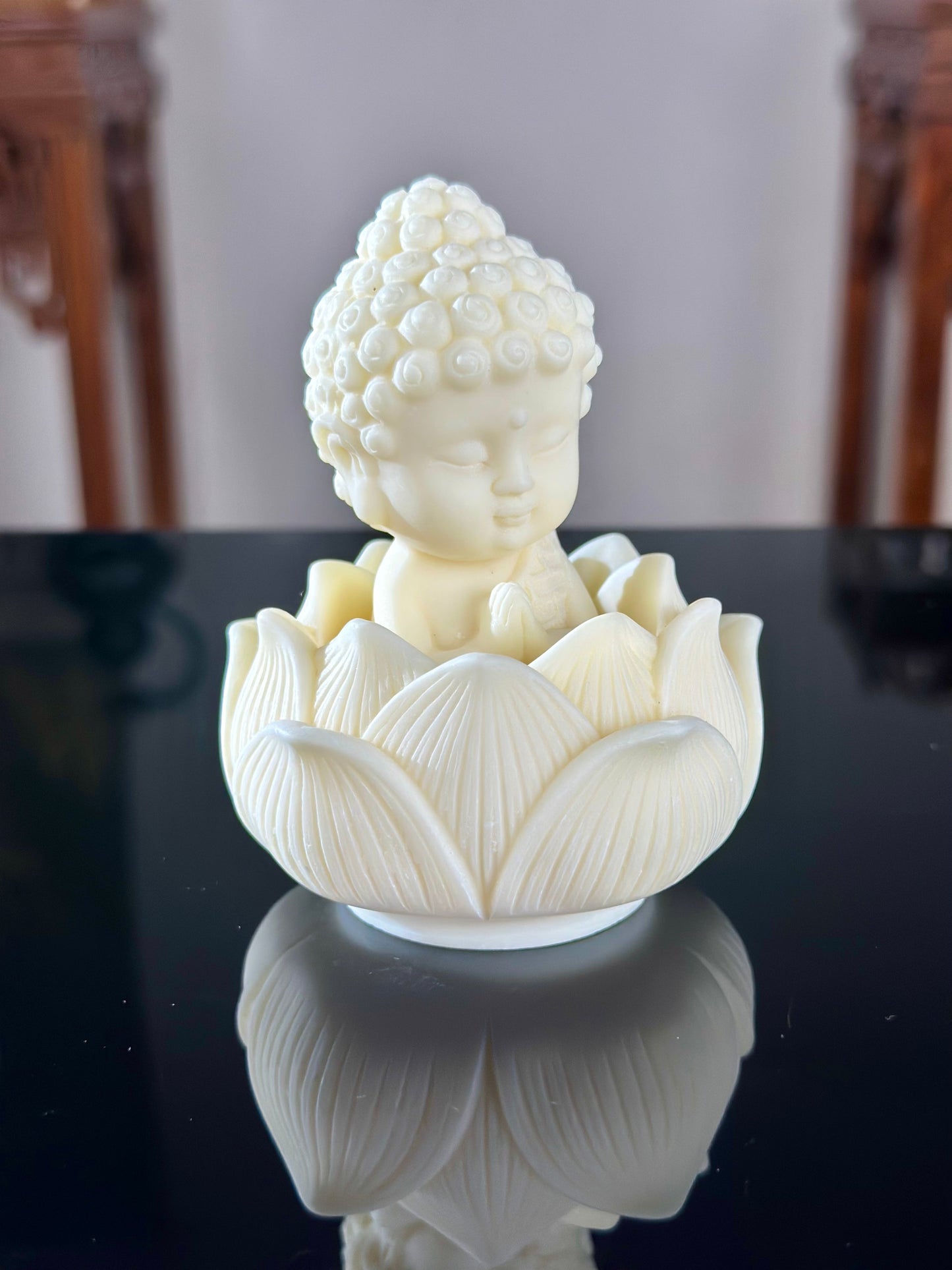Hand Engraved Natural Tagua Bouddha Sculpture Lotus Shape Incense Holder Tea Pet