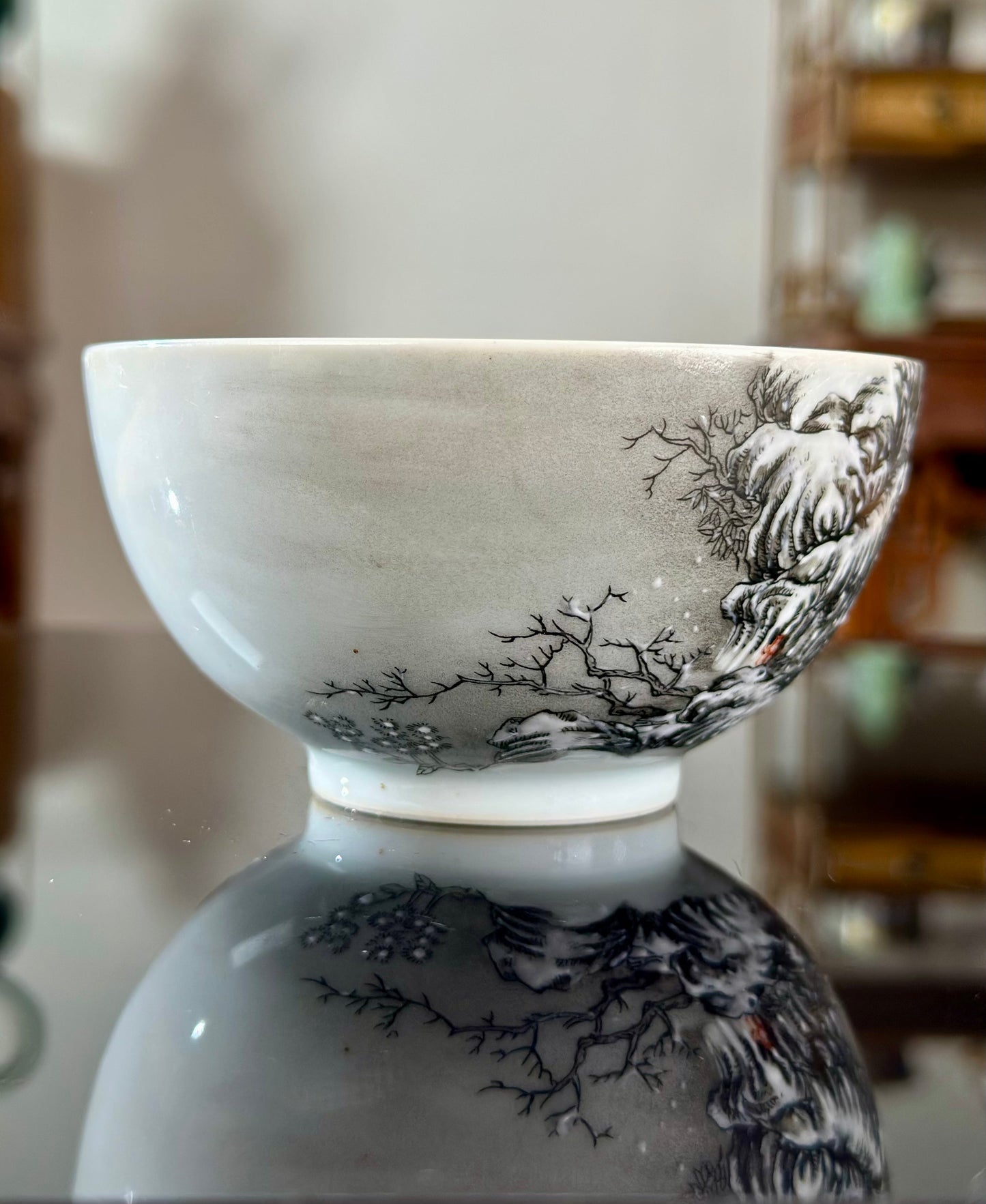 High-class Chinese Handpainted Chinese Classic Fencai Teacup Snowing Swan Pattern Famille Rose Artwork Cup