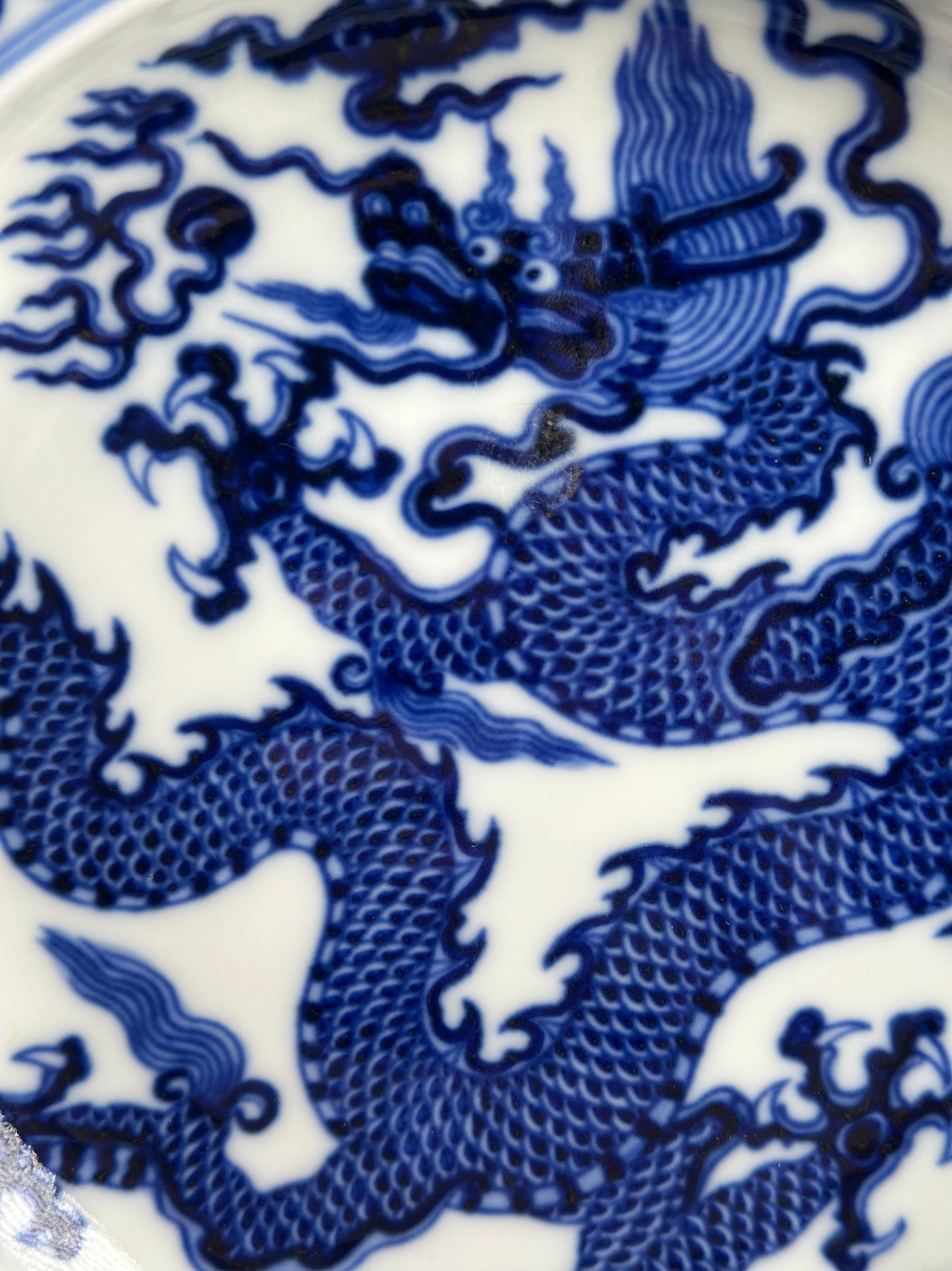 Chinese High-end Blue White Porcelain Handpainted Classic Xuande Dragon Pattern Tea tray Home Ornament Artwork Tray