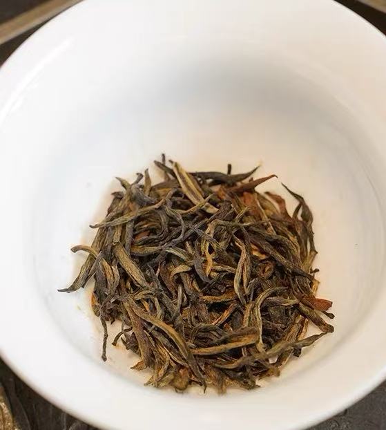 Premium Wuyi Mountain Tongmuguan Black Tea Authentic Jinjunmei Supreme Grade First Spring Pick-up Harvest High-end Chinese Red Tea