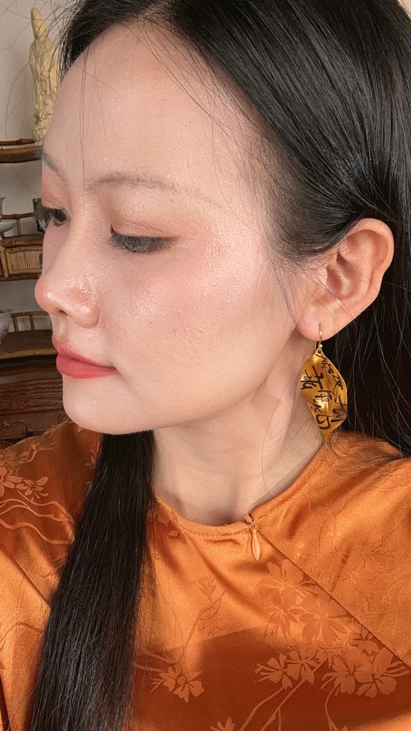 Handmade Chinese Natural Lacquered Original Design Leaf Shape Handwritten Chinese Artistic Calligraphy Earrings