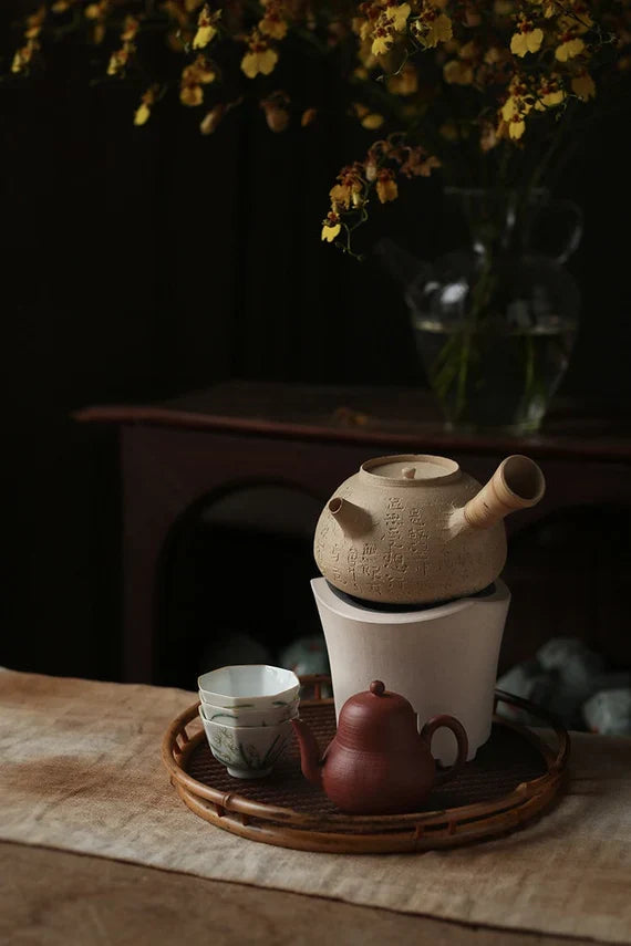 White handmade Chinese  Chaozhou Kettle Engraved Poem Classic Chinese Master Pottery Ceramic Japanese Ceramic Tea Ceremony