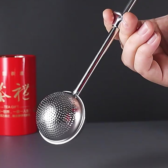 this is a stainless steel filter tea strainer